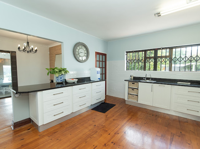 5 Bedroom Property for Sale in Summerstrand Eastern Cape